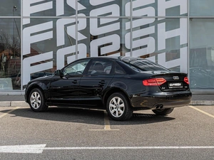 Седан Audi A4 2011 года, 1090000 рублей, Краснодар
