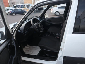 Внедорожник Chevrolet Niva 2015 года, 680000 рублей, Железногорск