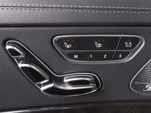 Седан Mercedes-benz S-класс 2015 года, 3040000 рублей, Красный Пахарь