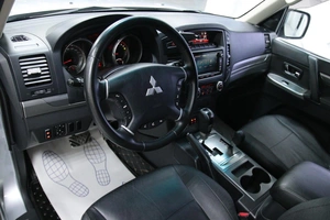 Внедорожник Mitsubishi Pajero 2014 года, 2348000 рублей, Солонцы