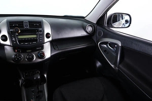Внедорожник Toyota RAV4 2011 года, 1659000 рублей, Пермь