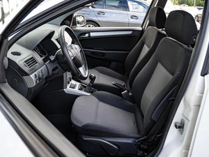 Седан Opel Astra 2014 года, 625000 рублей, Краснодар