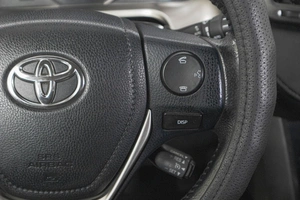 Внедорожник Toyota RAV4 2015 года, 2649000 рублей, Кемерово