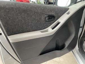 Хетчбэк Toyota Vitz 2009 года, 587000 рублей, Солонцы