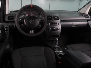 Хетчбэк Mercedes-benz A-класс 2010 года, 849000 рублей, Воронеж
