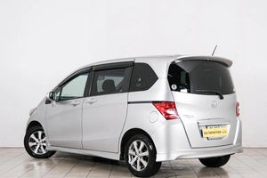 Минивэн Honda Freed 2010 года, 1099000 рублей, Красноярск