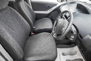 Хетчбэк Toyota Vitz 2010 года, 649000 рублей, Барнаул