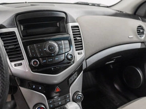 Хетчбэк Chevrolet Cruze 2012 года, 680000 рублей, Красноярск