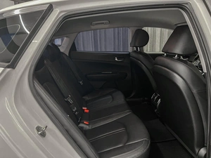 Седан Kia K5 2019 года, 1950000 рублей, Красноярск