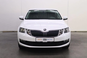 Хэтчбек Skoda Octavia 2020 года, 2000000 рублей, Брянск