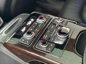 Седан Audi A8 2014 года, 3489000 рублей, Ижевск