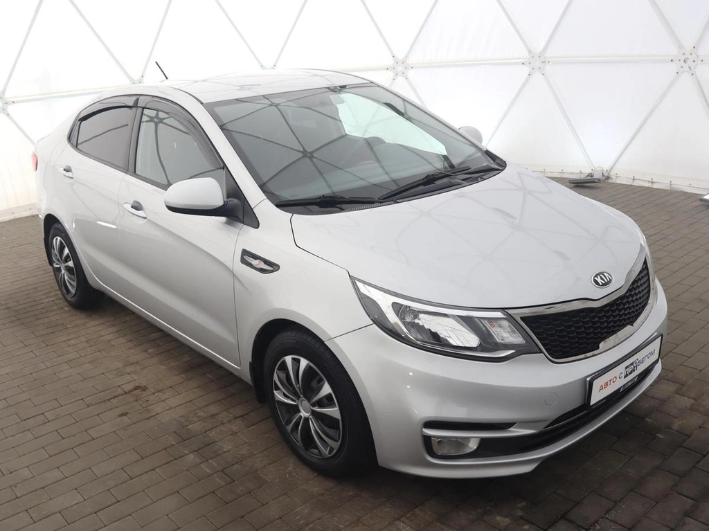 Седан Kia Rio 2017 года, 1480000 рублей, Курск
