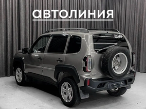 Внедорожник ВАЗ (LADA) Niva Travel 2022 года, 990000 рублей, Красноярск