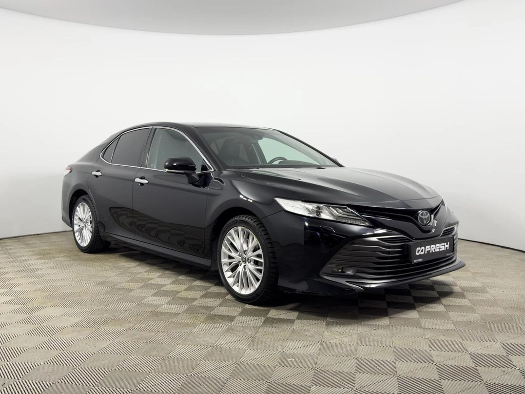 Седан Toyota Camry 2019 года, 2650100 рублей, Казань