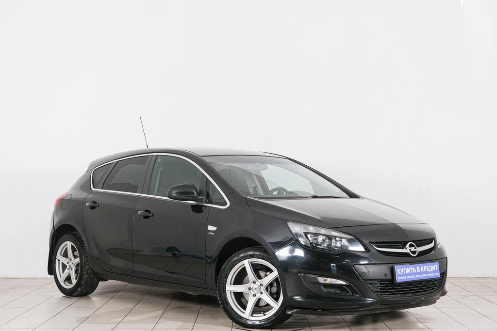 Хетчбэк Opel Astra 2014 года, 749000 рублей, Красноярск