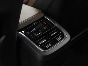 Внедорожник Volvo XC90 2020 года, 4997077 рублей, Москва