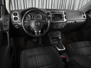 Внедорожник Volkswagen Tiguan 2016 года, 1768000 рублей, Ставрополь