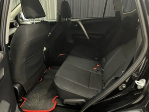 Внедорожник Toyota RAV4 2017 года, 2299000 рублей, Красноярск
