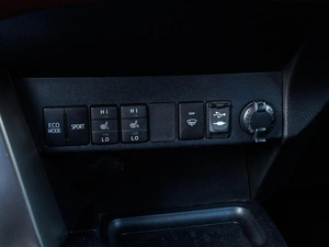 Внедорожник Toyota RAV4 2013 года, 2050000 рублей, Большой Сочи