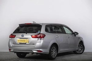 Универсал Toyota Corolla Fielder 2019 года, 1729000 рублей, Томск