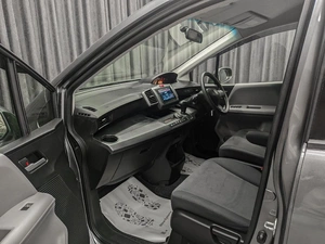 Минивэн Honda Freed 2009 года, 899000 рублей, Красноярск