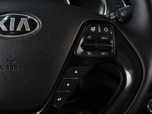 Хетчбэк Kia Ceed 2013 года, 1079000 рублей, Омск