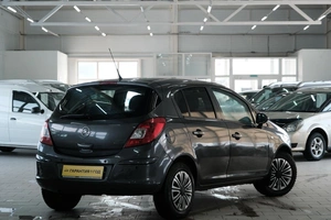 Хетчбэк Opel Corsa 2011 года, 539000 рублей, Омск