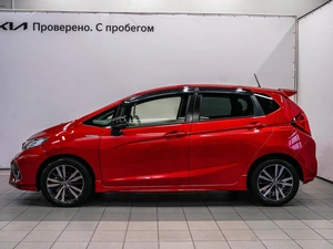 Хетчбэк Honda Fit 2017 года, 1129000 рублей, Красноярск