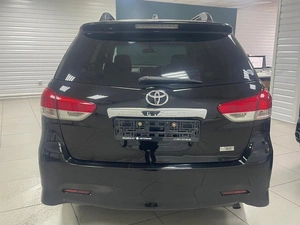 Минивэн Toyota Wish 2011 года, 995000 рублей, Ачинск