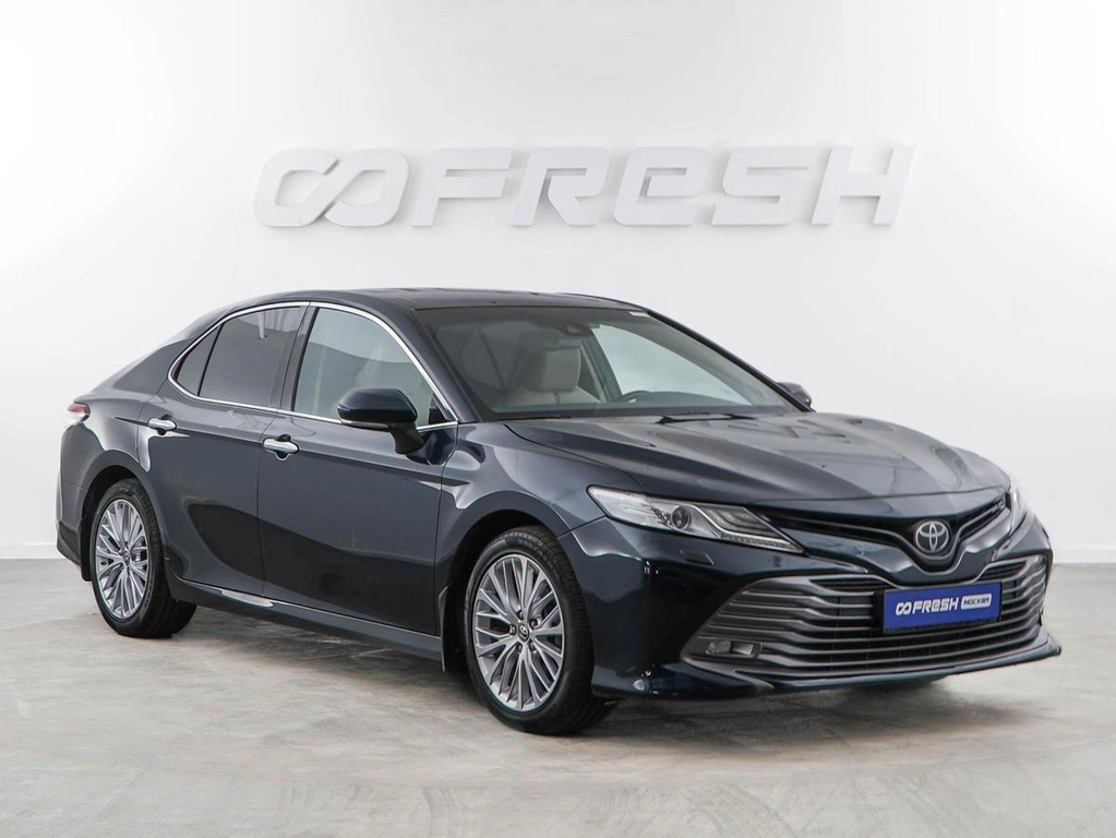 Седан Toyota Camry 2018 года, 2834444 рублей, Москва