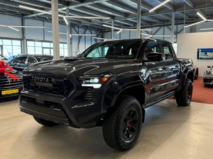 Пикап Toyota Tacoma 2024 года, 9490000 рублей, Павловская Слобода