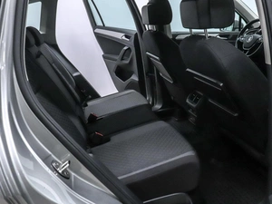 Внедорожник Volkswagen Tiguan 2020 года, 3000000 рублей, Красноярск