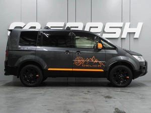 Минивэн Mitsubishi Delica D5 2018 года, 3270000 рублей, Воронеж