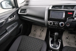Хетчбэк Honda Fit 2013 года, 999000 рублей, Красноярск