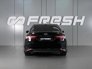Седан Toyota Camry 2023 года, 3849000 рублей, Красный Пахарь