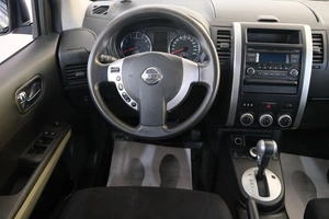 Внедорожник Nissan X-Trail 2013 года, 1399000 рублей, Омск