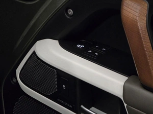 Внедорожник Land Rover Defender 2021 года, 5100000 рублей, Красноярск