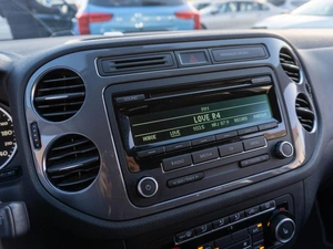 Внедорожник Volkswagen Tiguan 2013 года, 1879000 рублей, Саратов