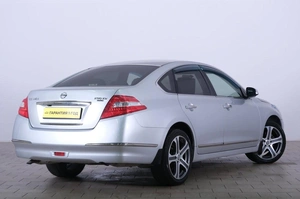 Седан Nissan Teana 2010 года, 1169000 рублей, Омск
