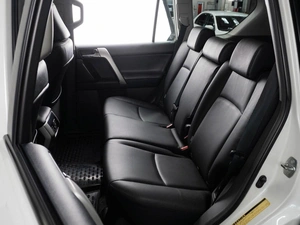 Внедорожник Toyota Land Cruiser Prado 2010 года, 3727000 рублей, Тюмень