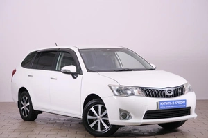 Универсал Toyota Corolla Fielder 2012 года, 1099000 рублей, Омск