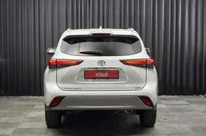 Внедорожник Toyota Highlander 2026 года, 5999000 рублей, Красноярск