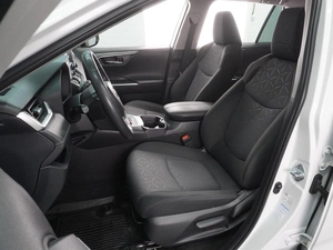 Внедорожник Toyota RAV4 2021 года, 3710000 рублей, Воронеж