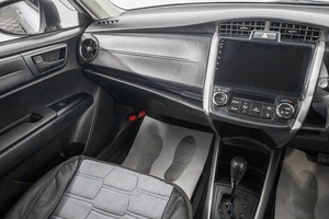Универсал Toyota Corolla Fielder 2019 года, 1419000 рублей, Барнаул