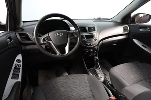 Хетчбэк Hyundai Solaris 2015 года, 959000 рублей, Новосибирск