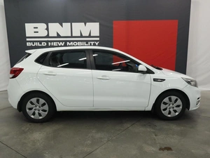 Хэтчбек 4 дв. Kia Rio 2015 года, 1030000 рублей, Курск