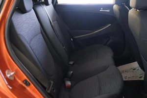 Хетчбэк Hyundai Solaris 2015 года, 989000 рублей, Омск