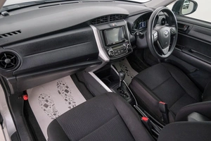 Универсал Toyota Corolla Fielder 2016 года, 1349000 рублей, Красноярск
