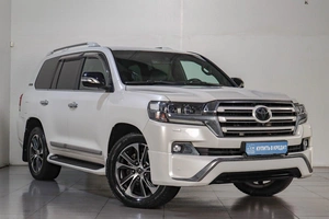 Внедорожник Toyota Land Cruiser 2017 года, 4699000 рублей, Челябинск
