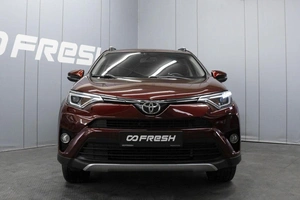 Внедорожник Toyota RAV4 2016 года, 2350000 рублей, Омск